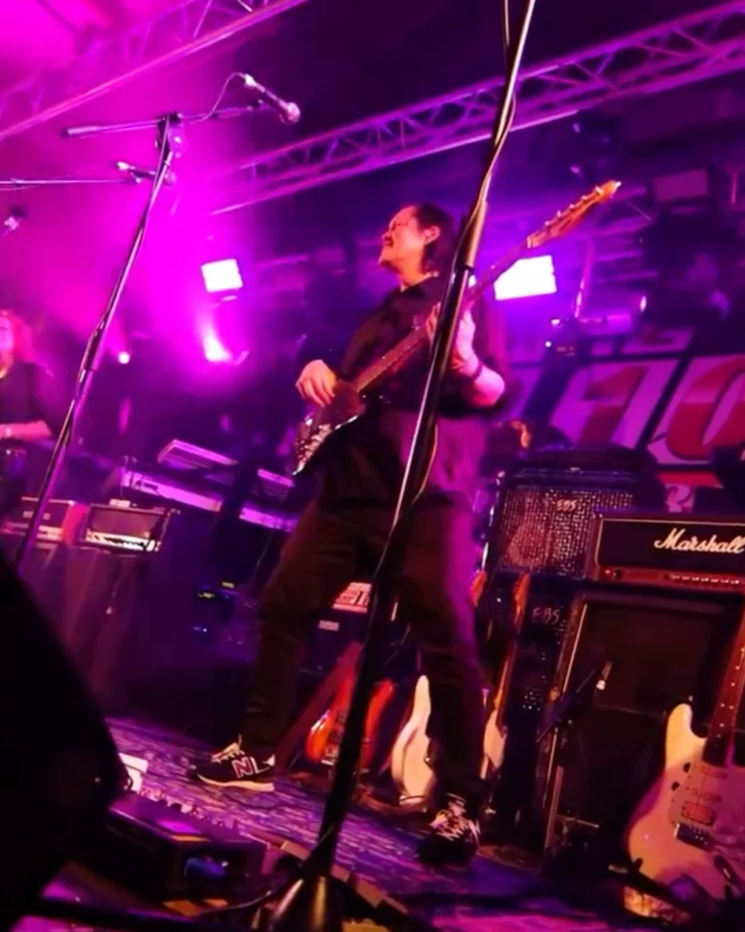 Op zaterdag 16 mei is dé 𝗥𝗲𝘁𝘂𝗿𝗻 𝗼𝗳 𝗧𝗼𝗽 𝟭𝟬𝟬 𝗮𝗹𝗹𝗲𝗿𝘁𝗶𝗷𝗱𝗲𝗻 𝗯𝗮𝗻𝗱𝘀 op het Meifestival.