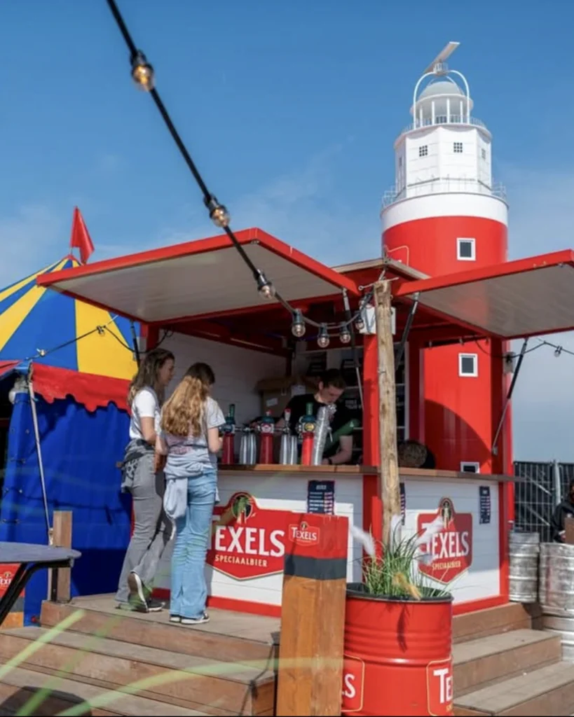 erwijl de lente ontwaakt, staat het festivalseizoen voor de deur, wat natuurlijk betekent dat er weer een nieuwe editie van het Meifestival aankomt